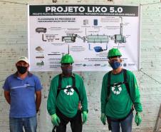 Trabalhadores da usina de termomagnetização de Roncador. Foto: Alessandro Vieira.