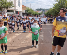 Desfile 90 Anos de Assaí