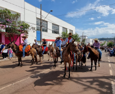 Desfile 90 Anos de Assaí