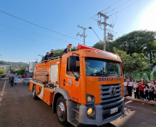 Desfile 90 Anos de Assaí