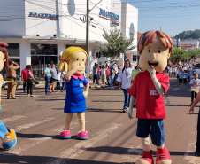 Desfile 90 Anos de Assaí