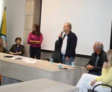 Prefeito Carlos Gil, Vereadores, Secretária de Saúde e Comissão da UNICESUMAR - Durante fala do Prefeito de Ivaiporã, firmando a importância dessa parceria entre as instituições.  