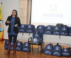 Cristiane Martins Pantaleão, durante a entrega dos Kits aos agentes.