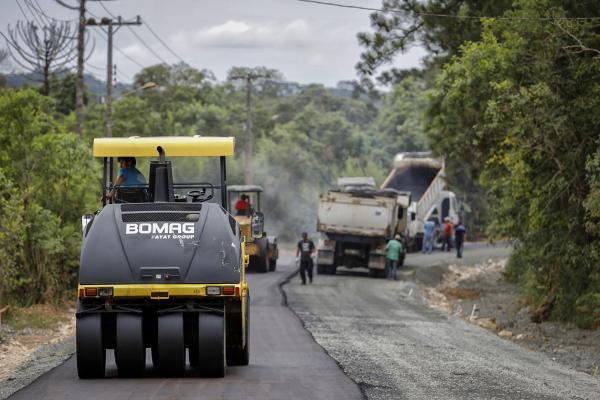 Pavimentação na área rural - Av. Independência