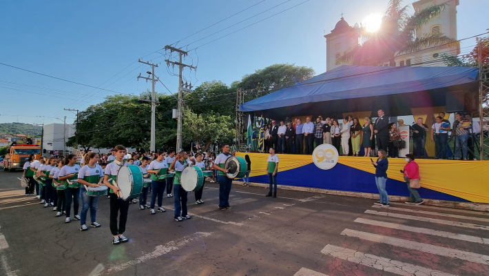 Desfile 90 Anos de Assaí