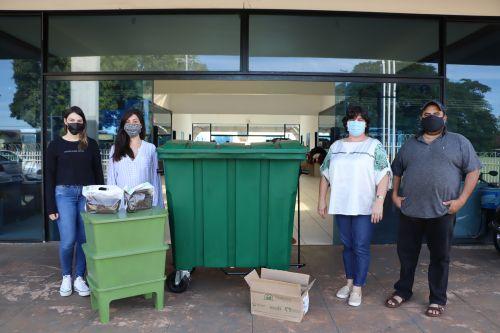 Entrega de contentor e composteira ao Centro da Juventude