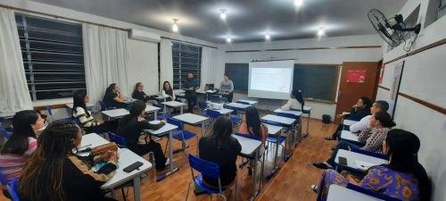 Encontro do Curso de Terapia ABA para pais e cuidadores de autistas fortalece famílias.